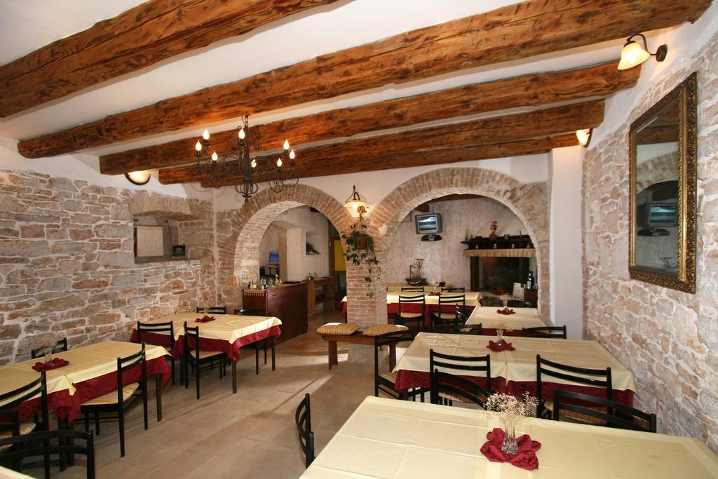 Kastel Kastelir Bed & Breakfast Bagian luar foto