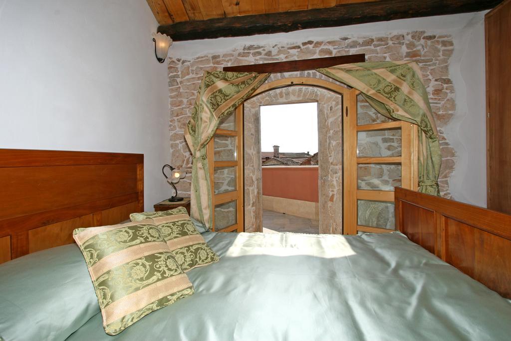 Kastel Kastelir Bed & Breakfast Ruang foto