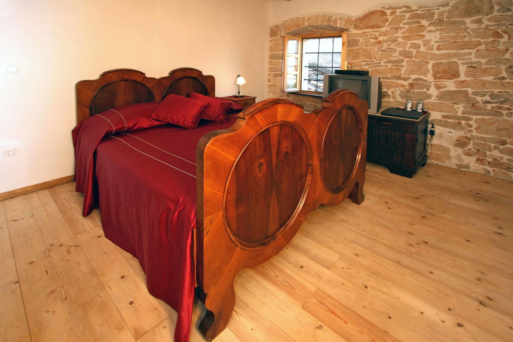 Kastel Kastelir Bed & Breakfast Bagian luar foto