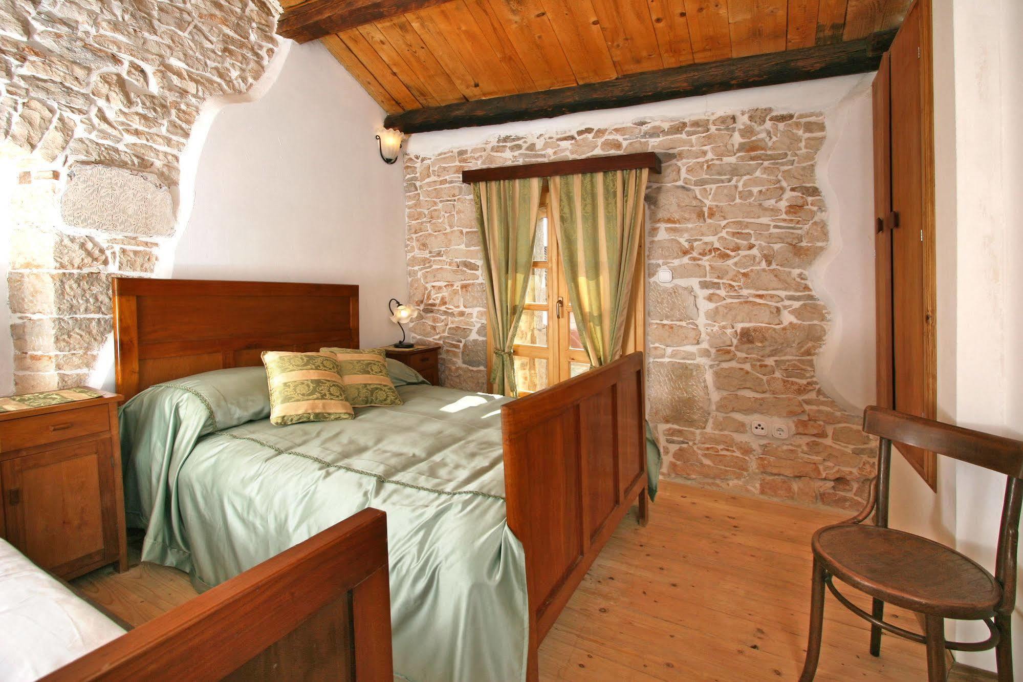 Kastel Kastelir Bed & Breakfast Bagian luar foto
